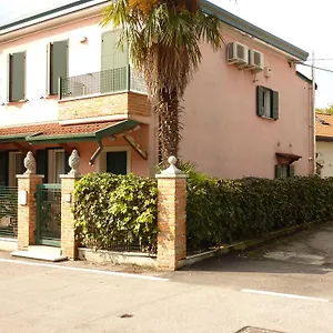 https://casa-yami.hotelinveneto.com